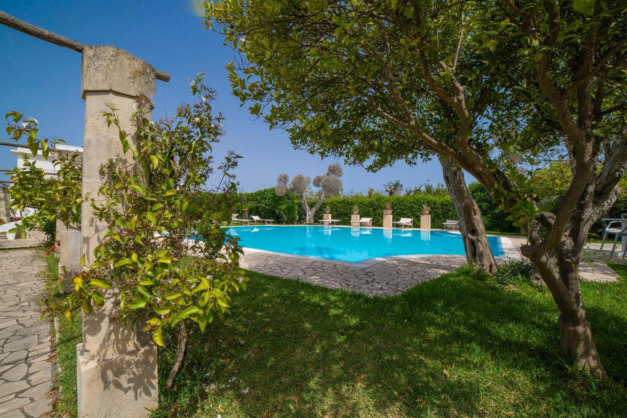Villa Lisa Garden And Pool - Happy Rentals Мелендуньо Екстер'єр фото